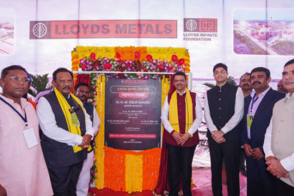गडचिरोली के विकास में बाधा डालने वालों से सावधान रहें – ‘जमीन छीनी जा रही है’, ‘जंगलों की कटाई हो रही है’ जैसी अफवाहों का शिकार न बनें